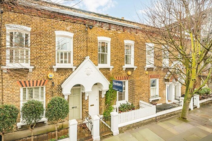 2 Bedroom Property For Sale In Tyneham Road, Shaftesbury Estate, SW11