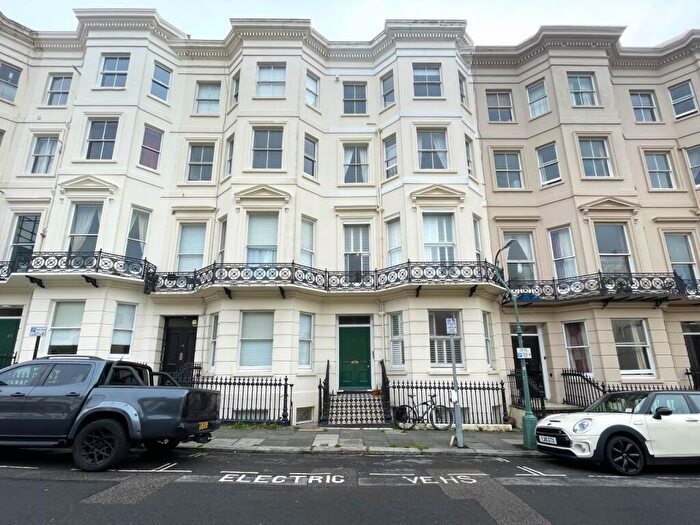 2 Bedroom Flat To Rent In Holland Road, Hove, East Sussex, BN3