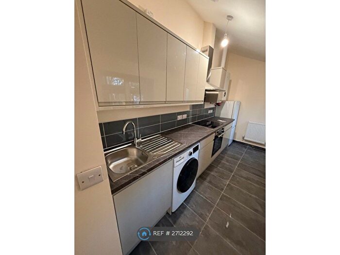 1 Bedroom Flat To Rent In Woodland Road, Bristol, BS8