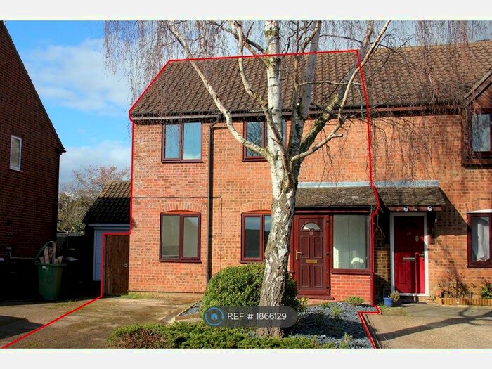 3 Bedroom Semi-Detached House To Rent In Speirs Way, Diss, IP22