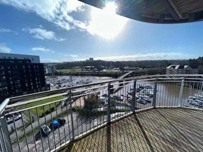 2 Bedroom Flat To Rent In Watkiss Way, Cardiff, CF11