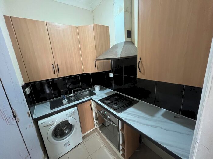 1 Bedroom Apartment To Rent In Stirling Road, Birmingham, B16