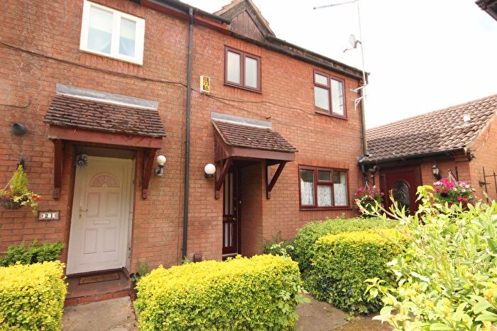 2 Bedroom Semi-Detached House To Rent In Mallard Close, West Hunsbury, Northampton, NN4