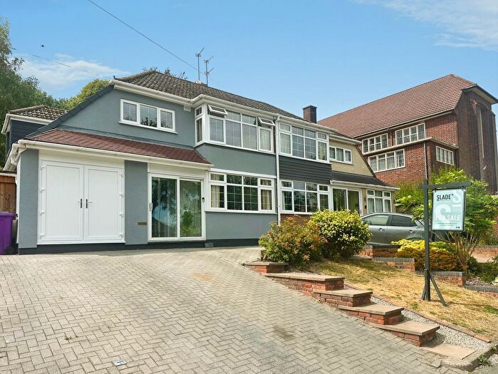 3 Bedroom Semi-Detached House For Sale In Farrington Road, Ettingshall Park, Wolverhampton, WV4