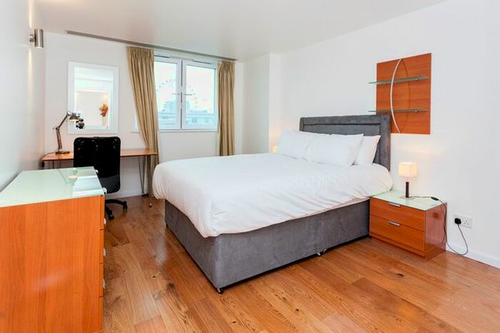 1 Bedroom Flat To Rent In Westminster Bridge Road, London, SE1