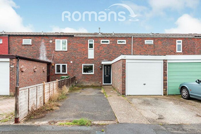 3 Bedroom Terraced House To Rent In Bermuda Close, RG24