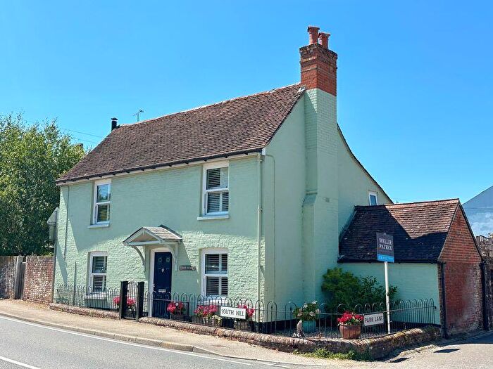 3 Bedroom Cottage For Sale In Meon Valley, Droxford, SO32