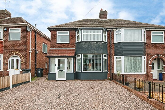 3 Bedroom Semi Detached House For Sale In Oscott School Lane, Birmingham, B44