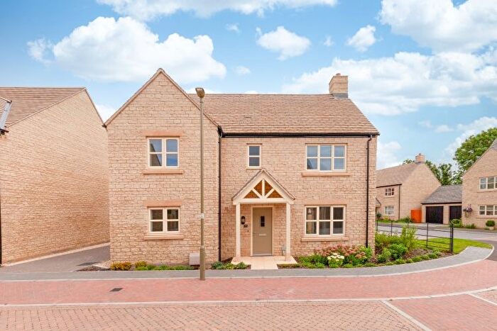 4 Bedroom Detached House To Rent In Daisy Crescent, Eynsham, OX29