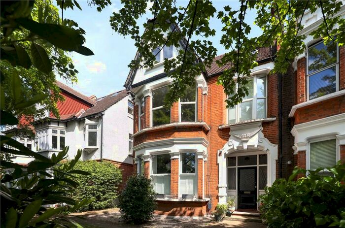 2 Bedroom Flat To Rent In Blake Hall Road, London, E11