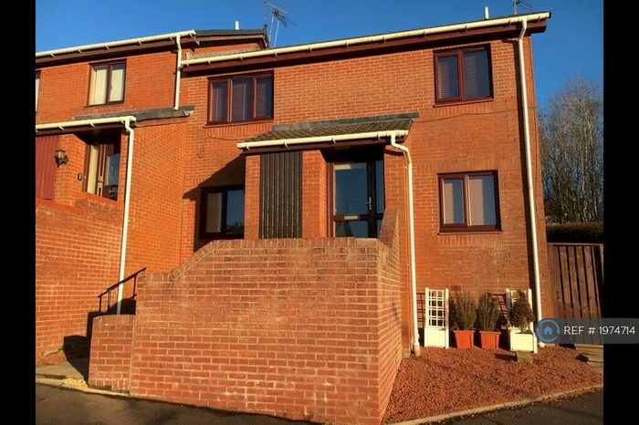 2 Bedroom Flat To Rent In Stewartfield, East Kilbride, G74