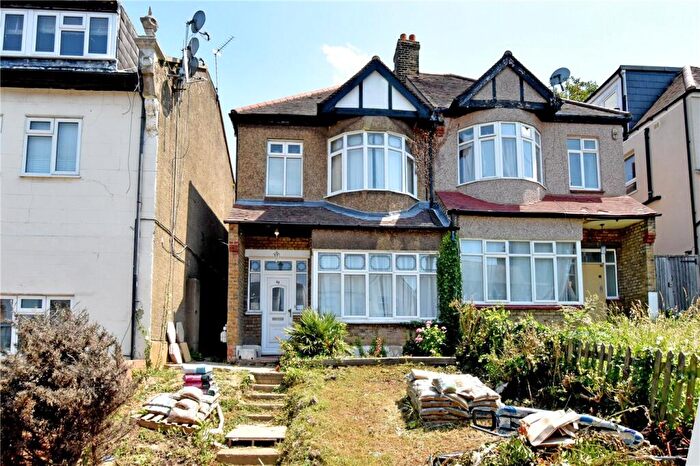 3 Bedroom Semi-Detached House For Sale In Eglinton Hill, Shooters Hill, London, SE18