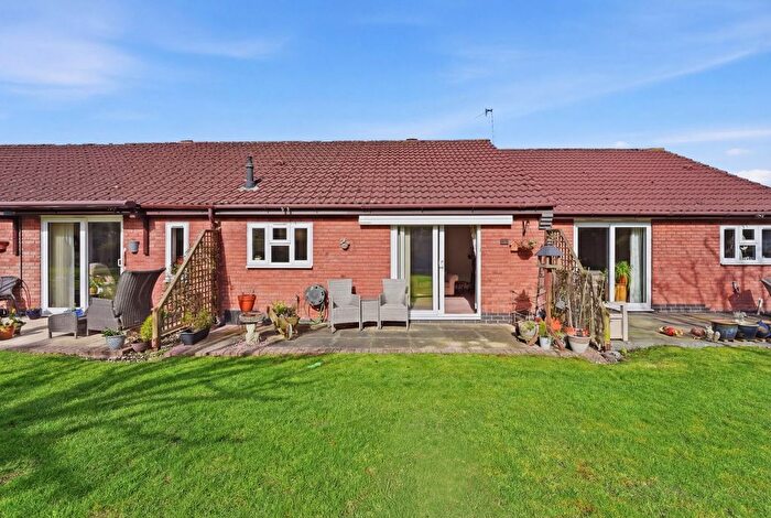 2 Bedroom Bungalow For Sale In Kingfishers Court, West Bridgford, Nottingham, Nottinghamshire, NG2