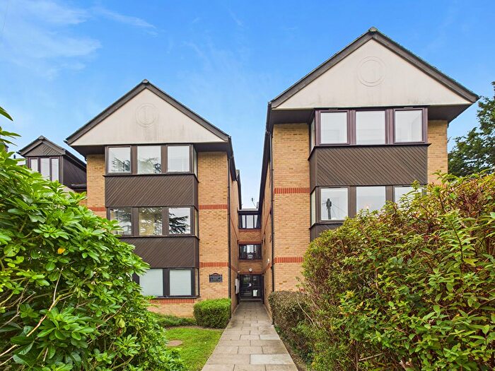 1 Bedroom Flat To Rent In Perth Road, Beckenham, Kent, BR3