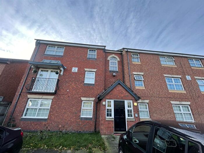 2 Bedroom Apartment To Rent In Francine Close, Liverpool, Merseyside, L3