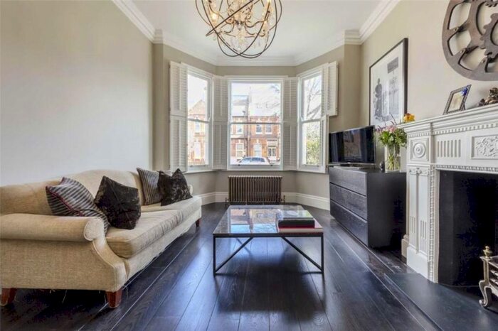 1 Bedroom Flat To Rent In Wolverton Gardens, London, Uk, W5