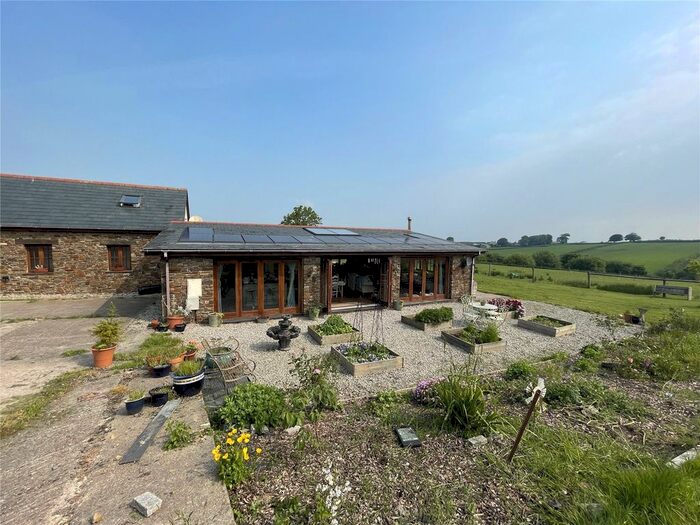 4 Bedroom Bungalow For Sale In Langtree, Torrington, Devon, EX38