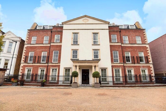 2 Bedroom Flat To Rent In Widmore Road, Bromley, BR1