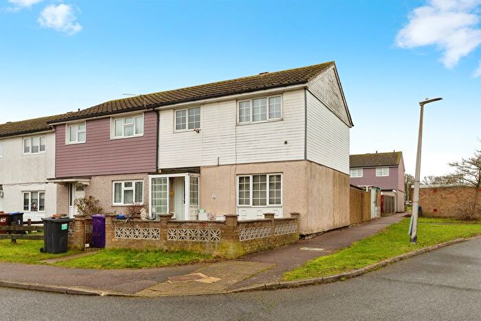 3 Bedroom End Terrace House For Sale In Kyrkeby, Letchworth Garden City, SG6