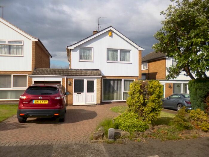 3 Bedroom Detached House To Rent In Appledore Avenue, Wollaton NG8