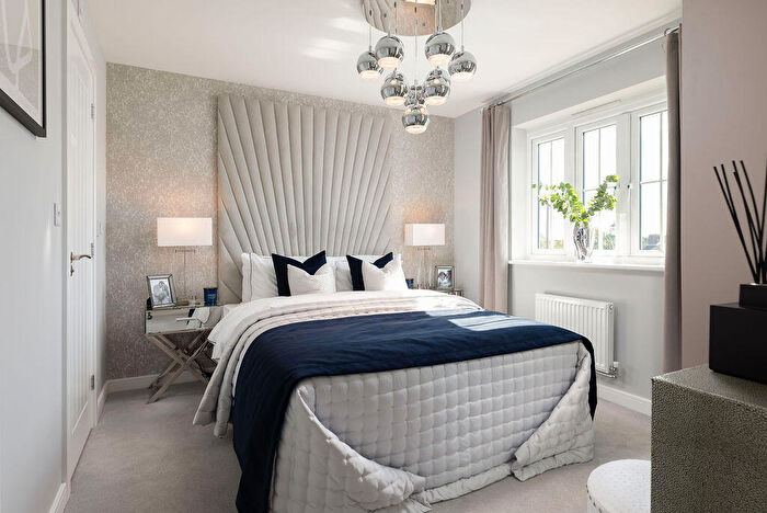 3 Bedroom Detached House For Sale In Pincey Brook Drive, Great Dunmow Essex, CM6