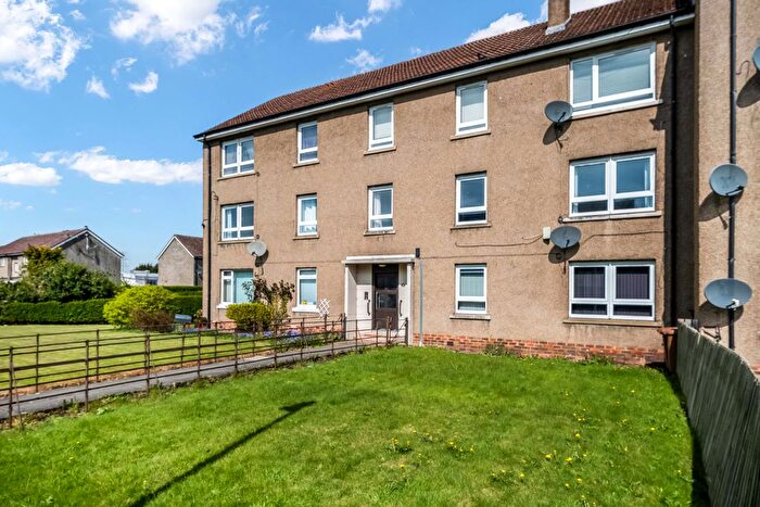 3 Bedroom Flat For Sale In Craigmount Road, Dundee, DD2