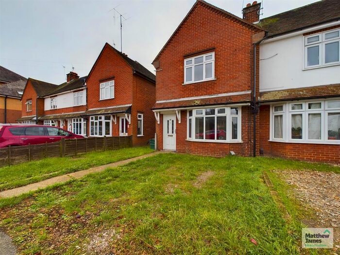 3 Bedroom End Of Terrace House To Rent In Sheepen Place, Colchester, CO3