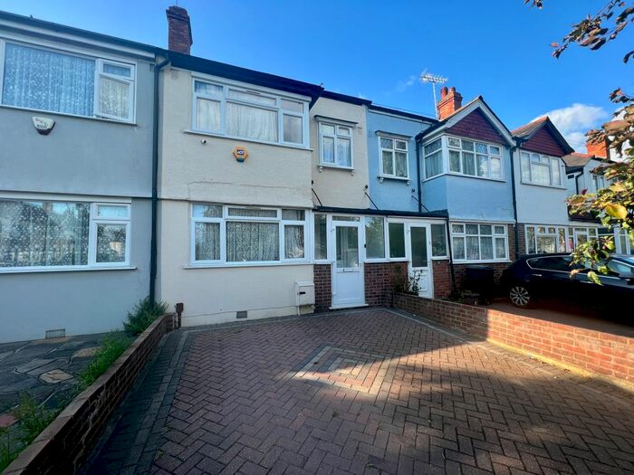 3 Bedroom Terraced House To Rent In Cavendish Road, New Malden, KT3