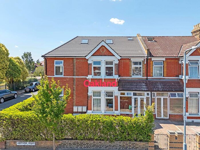 4 Bedroom Flat To Rent In Airthrie Road, IG3