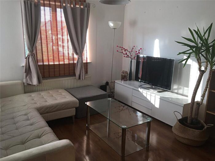 2 Bedroom Apartment To Rent In Sherard Court, Manor Gardens, Holloway, London, N7