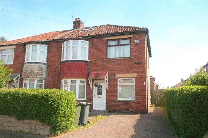 2 Bedroom Apartment For Sale In Cleveland Gardens, Wallsend, Tyne & Wear, NE28