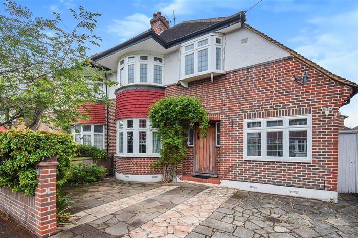 3 Bedroom Property To Rent In Holland Avenue, London, SW20