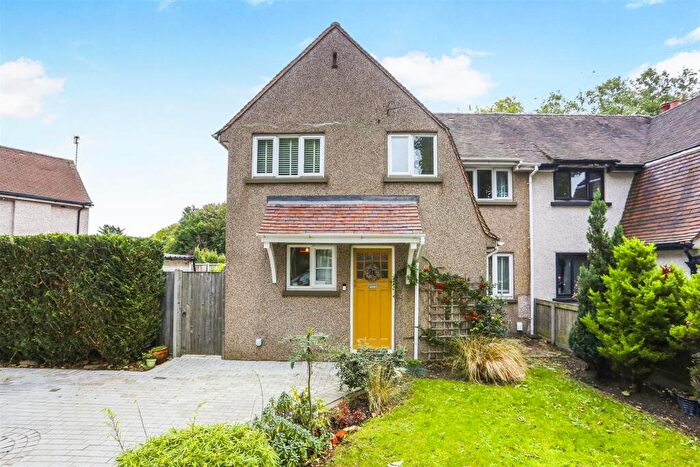 3 Bedroom Semi-Detached House For Sale In Colston Avenue, Carshalton, SM5