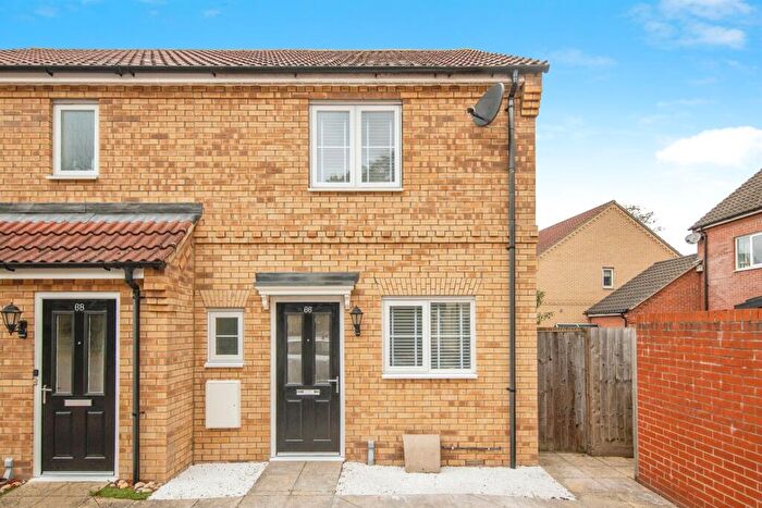 2 Bedroom Semi-Detached House For Sale In Malkin Close, Ipswich, IP1