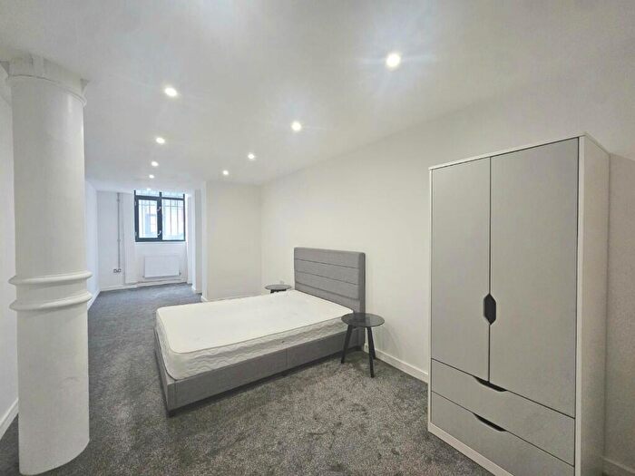 1 Bedroom Apartment To Rent In Duke Street, Bradford, BD1