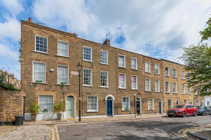 3 Bedroom Terraced House To Rent In Moon Street, London, N1