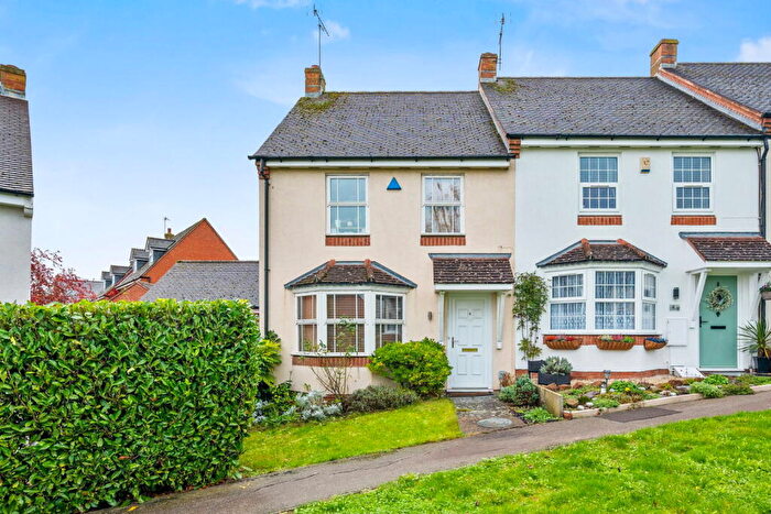 3 Bedroom End Of Terrace House To Rent In The Round, Mawsley, NN14