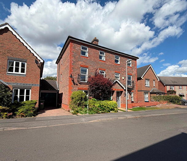 4 Bedroom Semi Detached House To Rent In Leonardslee Crescent, Newbury, RG14