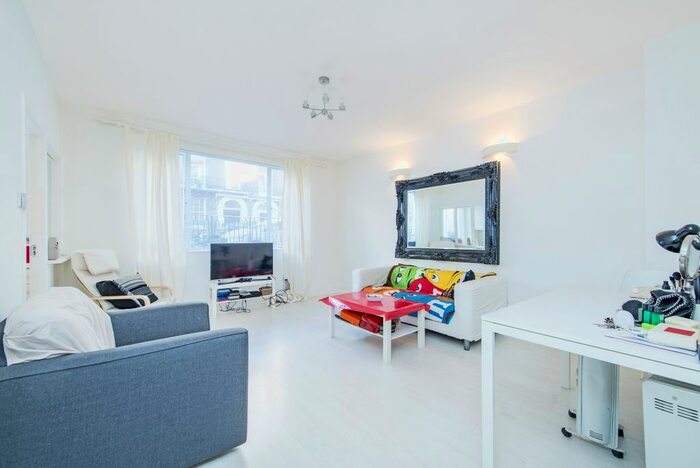 2 Bedroom Flat To Rent In York Street, London, W1U