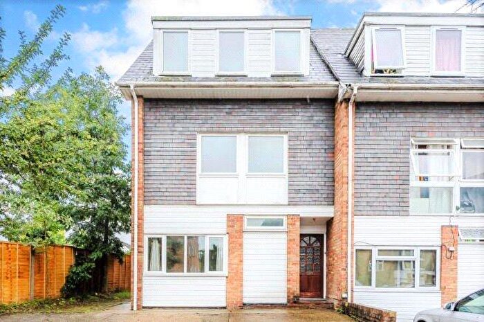 1 Bedroom House To Rent In Jason Close, Brentwood, CM14