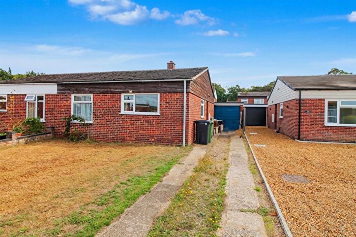 2 Bedroom Semi-Detached Bungalow For Sale In Cere Road, Norwich, NR7