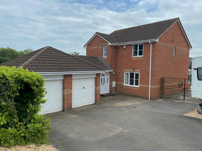 5 Bedroom Detached House To Rent In Humphries Park, Exmouth, EX8