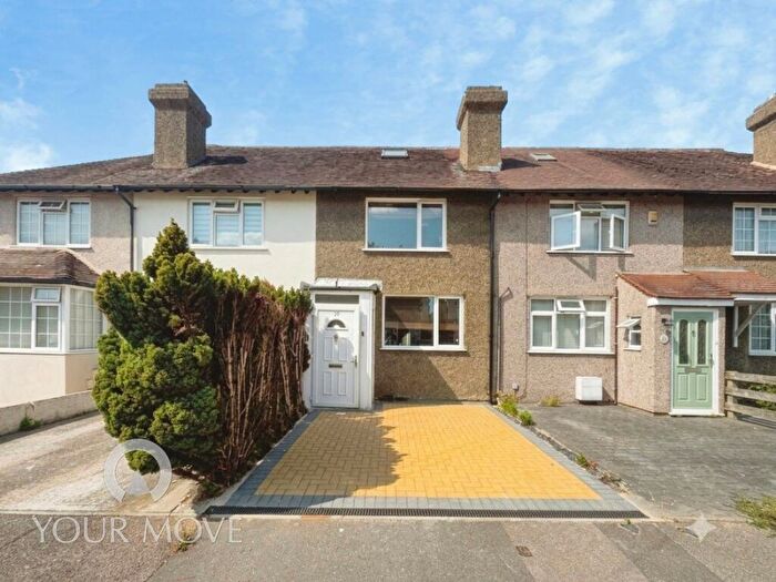 3 Bedroom Terraced House For Sale In Hallford Way, Dartford, Kent, DA1