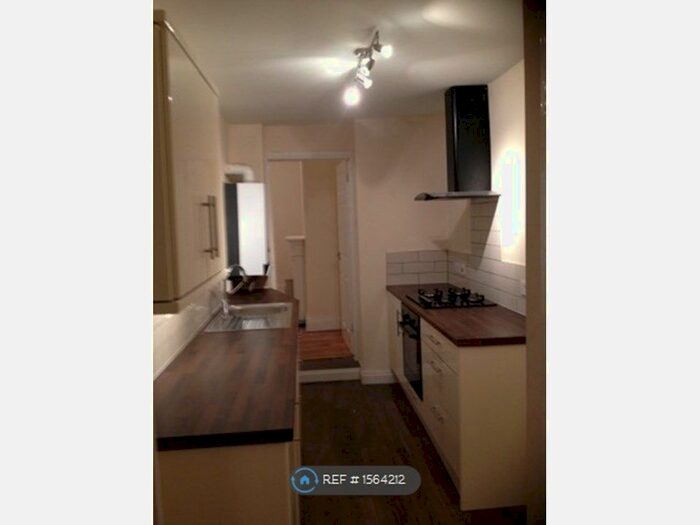 3 Bedroom Flat To Rent In Canterbury Street, South Shields, NE33