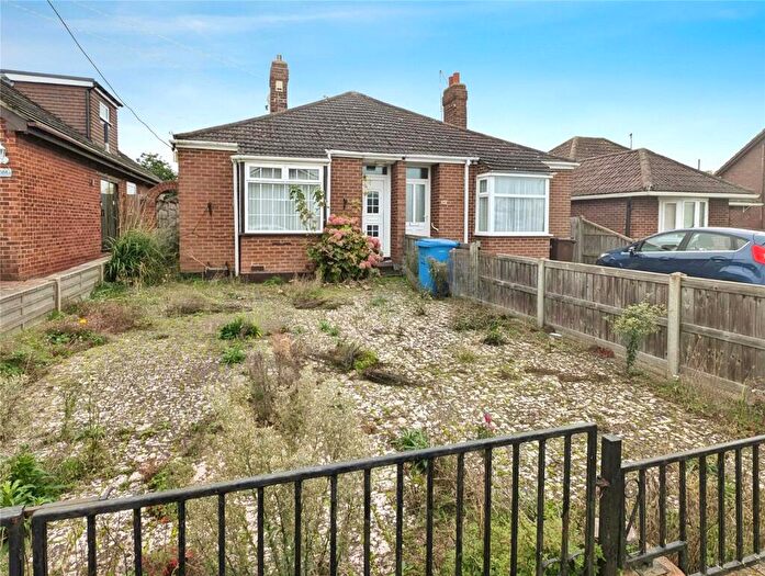 2 Bedroom Bungalow For Sale In Summerville Avenue, Minster On Sea, Sheerness, Kent, ME12