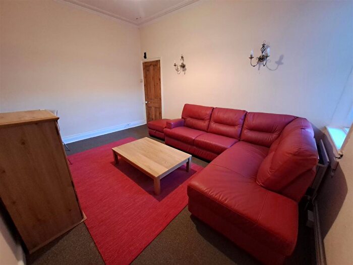 2 Bedroom Flat To Rent In Lavander Gardens, Jesmond, NE2