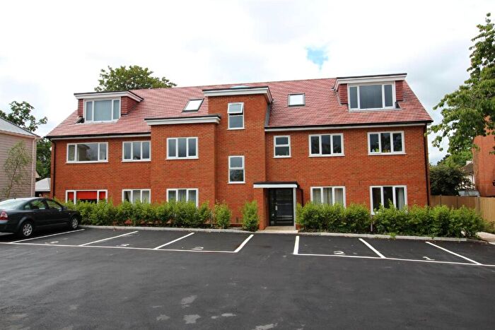 2 Bedroom Apartment To Rent In Southampton, Hampshire, SO16