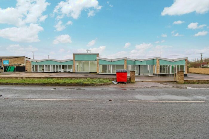 Land To Rent In Faringdon Road, Lechlade GL7