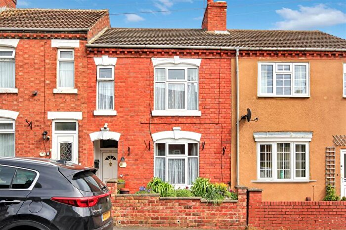 2 Bedroom Terraced House For Sale In Grove Street, Wellingborough, NN8
