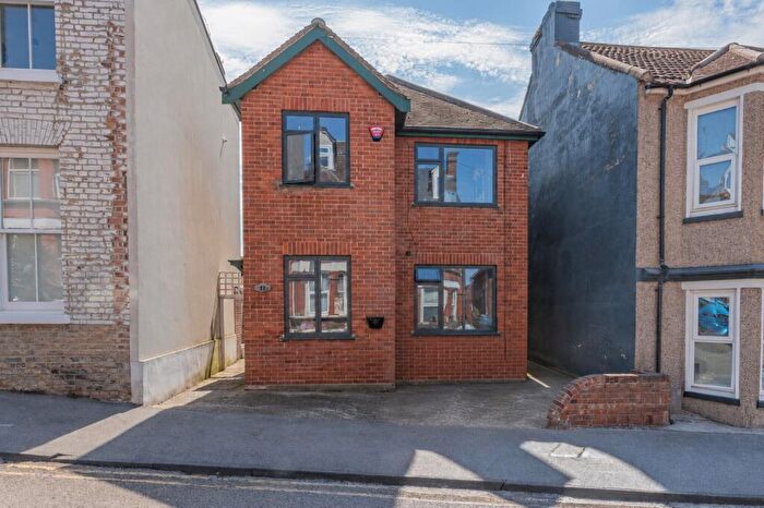 3 Bedroom Detached House For Sale In Grotto Hill, Margate, Kent, CT9